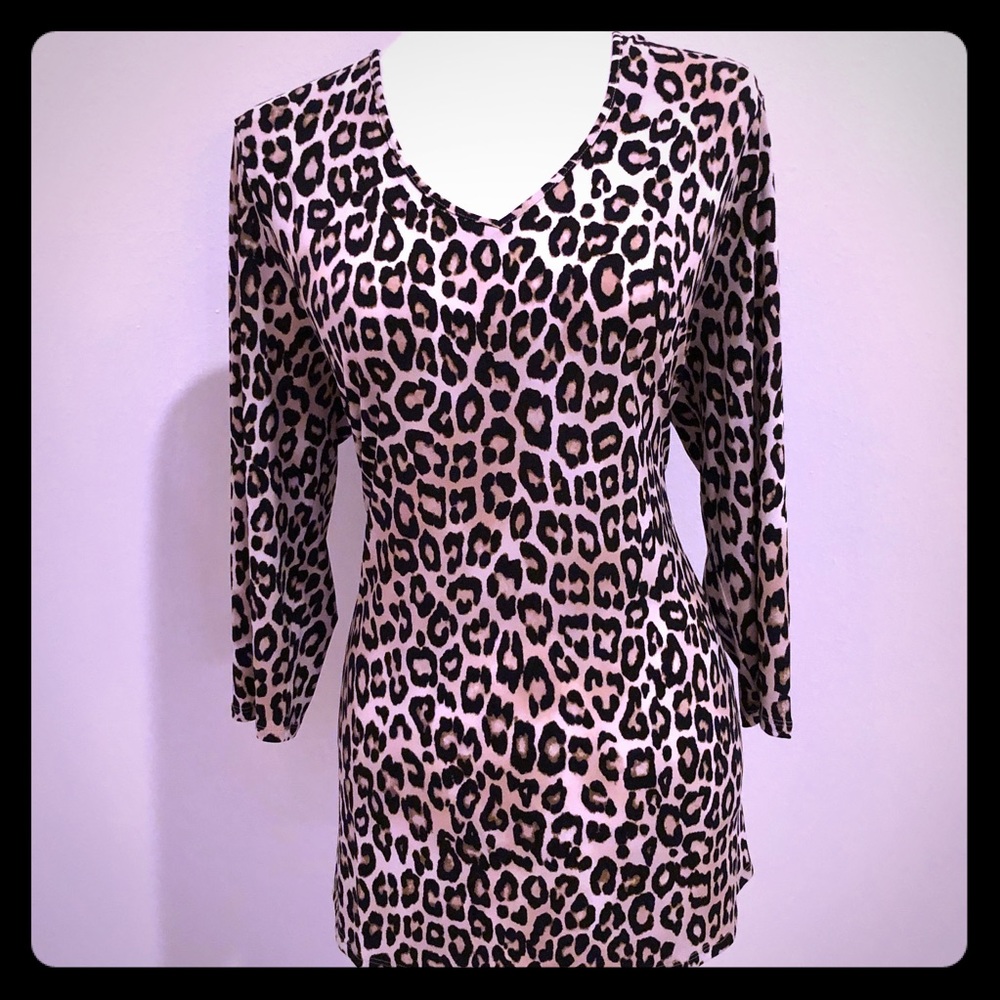 Chico’s size 2 leopard top